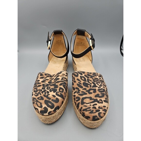 Naturalizer Strappy Wrap Platform Leopard Leo Print Wedge Sandals Heel Size 9 - Picture 2 of 12